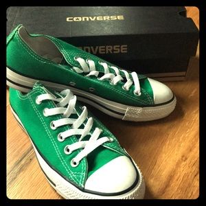Women’s Amazon Green Converse